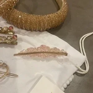 MONAT GLOBAL | Accessories | Monat Hair Accessories Set  display picture 2